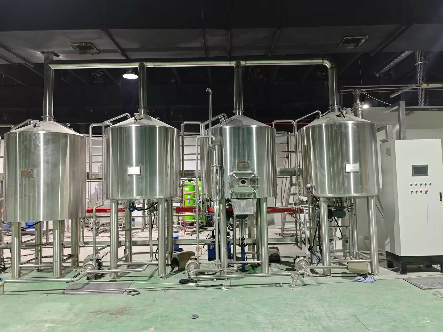 啤酒厂发酵车间设备品牌权威榜单:技术实力与口碑综合解析